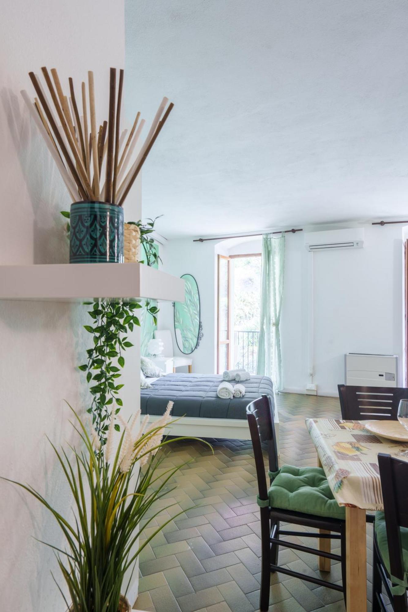 Lory'S Suite Манарола Экстерьер фото